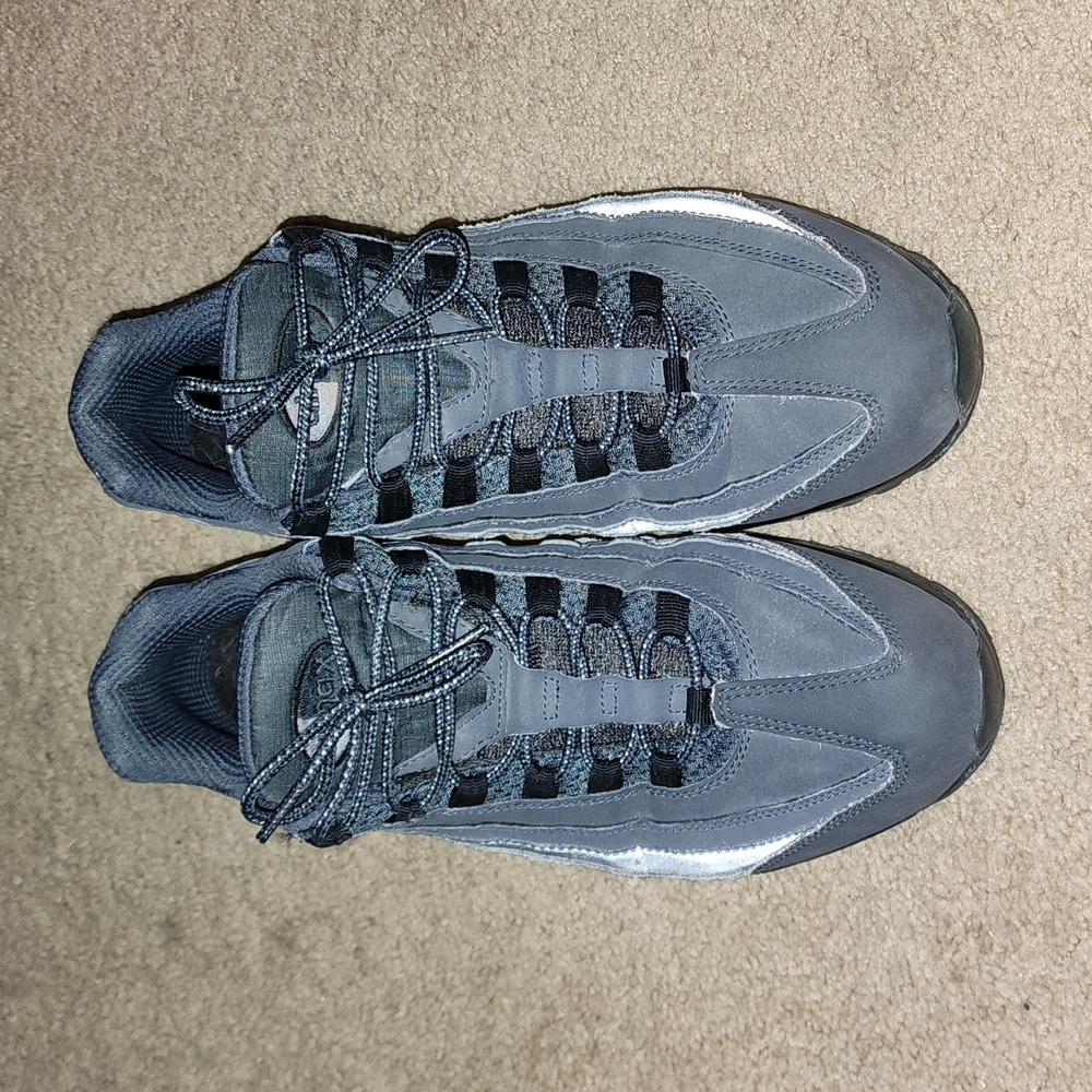 Nike Air Max 95 "Triple Black"